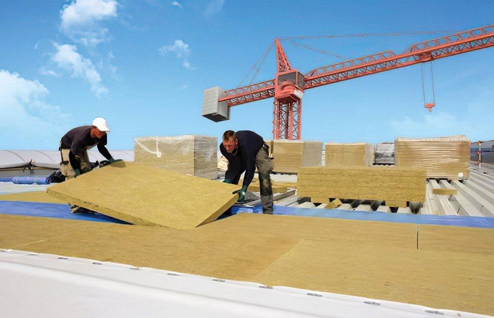 Postavljanje kamene vune na ravan krov (Knauf Insulation SmartRoof Termal)