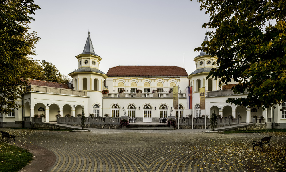 Roefix, Kur-salon Banija Koviljača